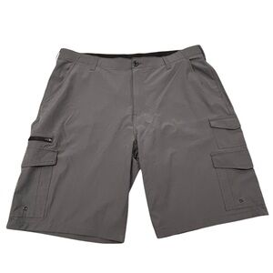 IRON Men's Gray Cargo Performance Shorts 40‎ Poly Spandex 10” Inseam